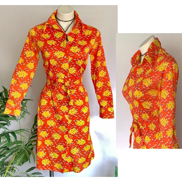 Vintage Dresses F U N K Y True Vintage Mod Unique Floral Buttoned